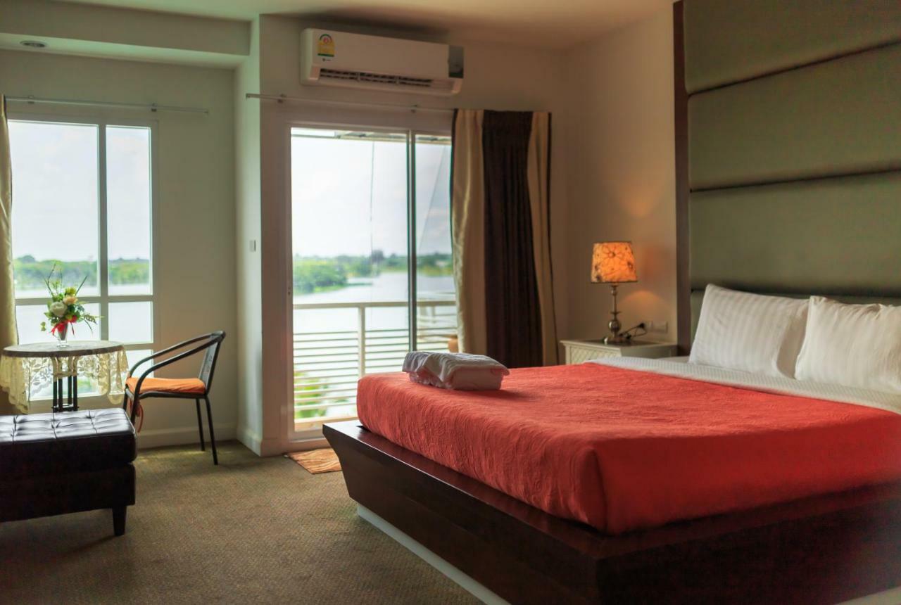Kwan Ruen Park Hotel Nakhonratchasima Exterior photo
